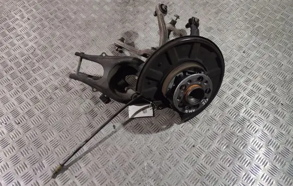 Mercedes-Benz CLS C218 AMG Rear wheel hub spindle/knuckle A2123520202