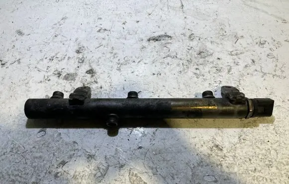 Mercedes-Benz E W211 Fuel main line pipe A6420702595 0724900774 5551011