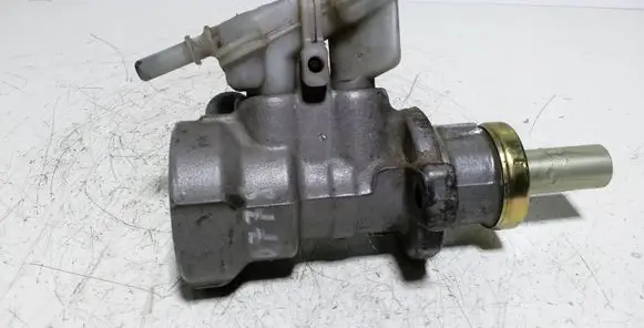 Ford Focus Master brake cylinder 177115A