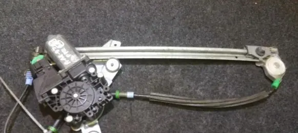 Audi A6 S6 C4 4A Sliding door window regulator with motor 4A0837398B