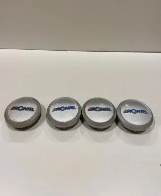 Volkswagen Golf I Non-original wheel cap 0352