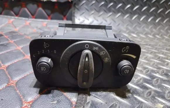 Ford Kuga II Light switch AV6T13A024CC