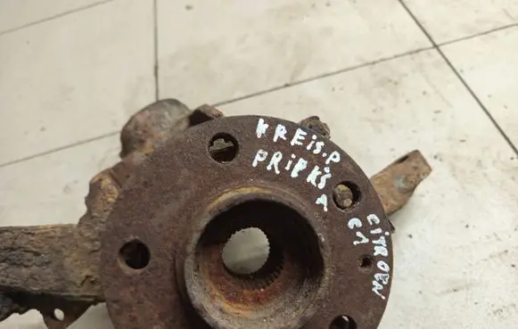 Citroen C1 Front wheel hub spindle knuckle