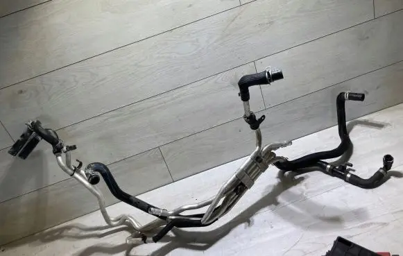 Ford Kuga III Engine coolant pipe/hose lx6110c800hp