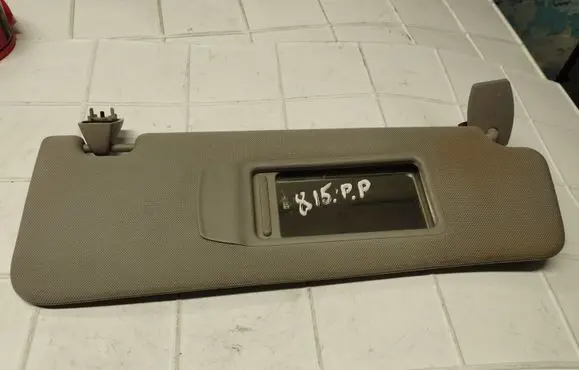 BMW 5 GT F07 Sun visor