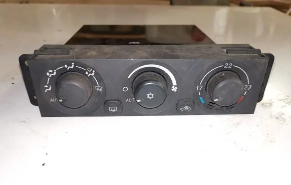 Mitsubishi Pajero Climate control unit 1464308800