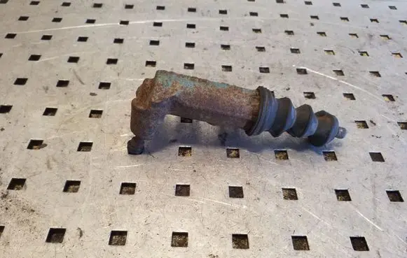 Clutch slave cylinder