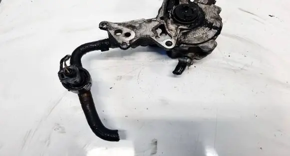 Skoda Fabia Mk2 (5J) Vacuum pump 