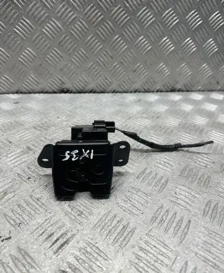 Hyundai ix35 Loading door lock 812302S000