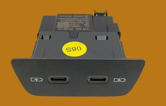 Skoda Superb B9 USB socket connector 2G6035718
