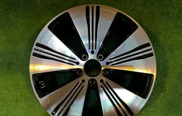 Mercedes-Benz EQA R18 alloy rim 
