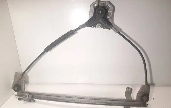 Rear door manual window regulator