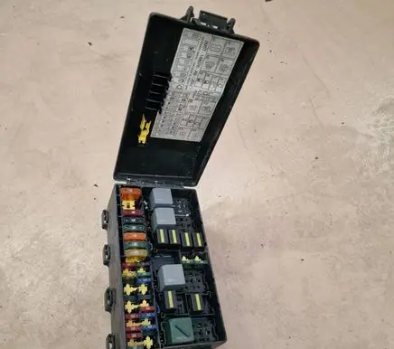 Ford Focus Fuse module 2M5T14A067BB 518276100