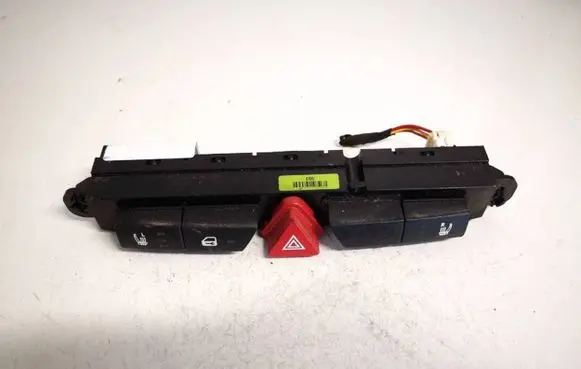 KIA Ceed Hazard light switch 937001h000 93700-1h000