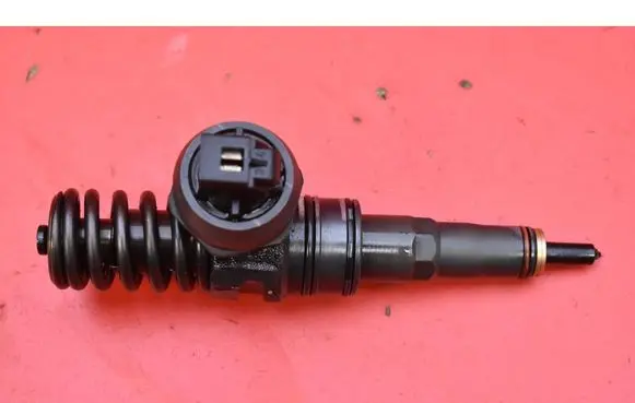 Fuel injector