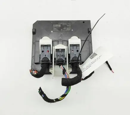 Volkswagen Golf VII Central body control module 5Q0937084DG A3C00413204