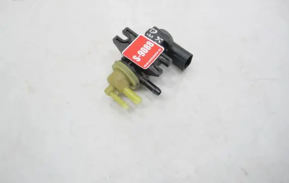 Volkswagen PASSAT B7 Turbo solenoid valve 1K0906627B 57118 4011464A