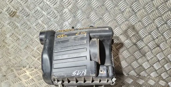 Suzuki Grand Vitara I Air filter box 65DA01
