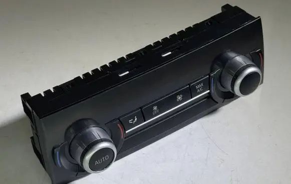Interior fan control switch