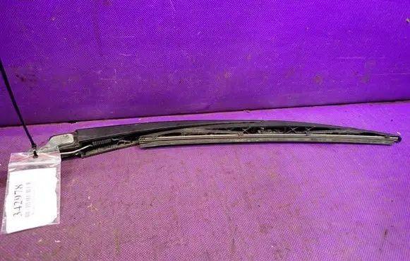 Mazda 3 I Rear wiper blade arm 