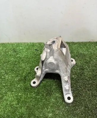 BMW 3 G20 G21 Engine mounting bracket 6876206 548910