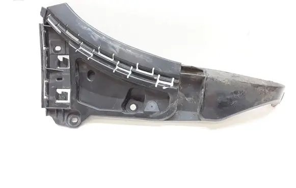 Volvo XC90 Front bumper mounting bracket