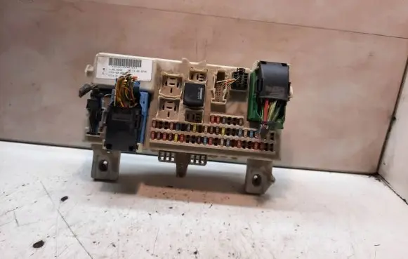 Ford Focus C-MAX Fuse box set 4M5T14A073BH 00133965 519098701