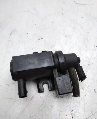 BMW 3 E90 E91 Turbo solenoid valve 70206301 11747805391