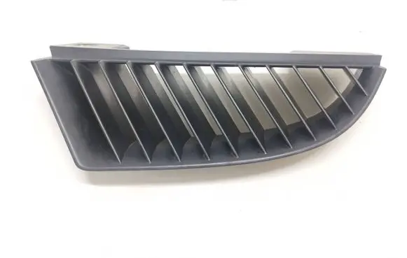 Mitsubishi Colt Front bumper lower grill MN127773