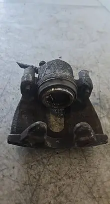 Mazda 5 Front brake caliper
