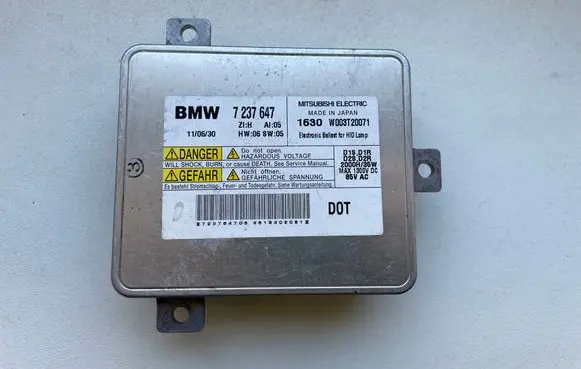 BMW 5 F10 F11 Headlight ballast module Xenon W003T20071 7237647