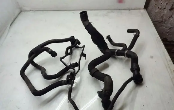 Volkswagen Touran II Engine coolant pipe/hose 1K0121049 1T0121156