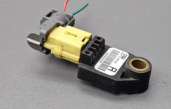 Toyota Corolla Verso E121 Airbag deployment crash/impact sensor 891730F010