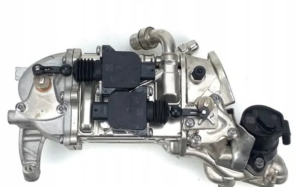 BMW 7 G11 G12 EGR valve cooler 8598309