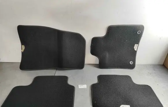 Volvo C40 Car floor mat set 32357635