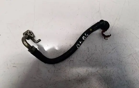Toyota Avensis T250 Fuel line pipe 