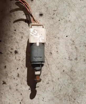 Renault Scenic II - Grand scenic II Brake pedal sensor switch 8200168238 3128