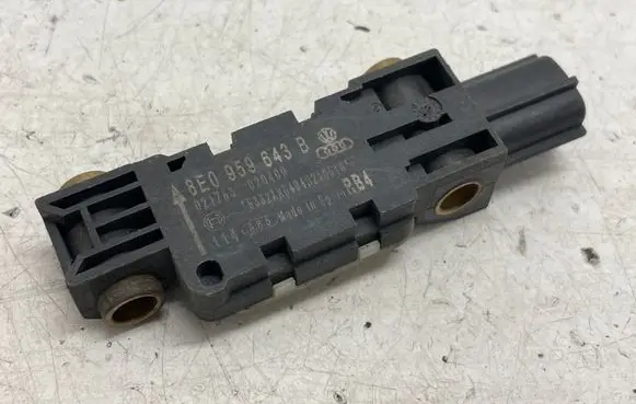 Audi A4 S4 B8 8K Airbag deployment crash/impact sensor 8E0959643B