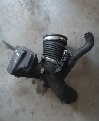 BMW X3 F25 Other engine bay part 13713417