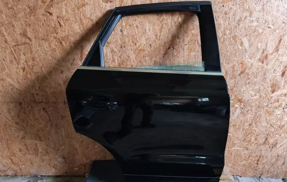 Rear door