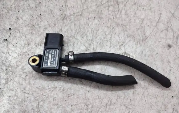 Mercedes-Benz ML W164 Exhaust gas pressure sensor A6429050100