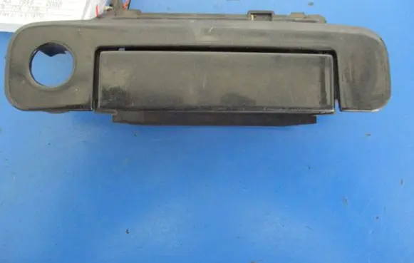 Audi A3 S3 8L Front door exterior handle 8D0837208A
