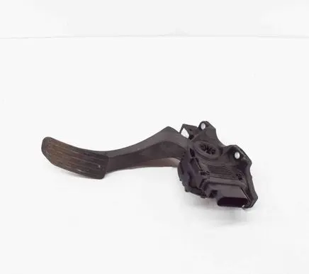 Volvo XC60 Accelerator throttle pedal 31329060