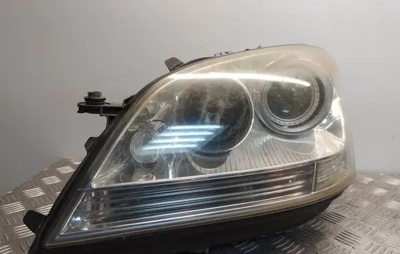 Mercedes-Benz ML W164 Headlight/headlamp 263347