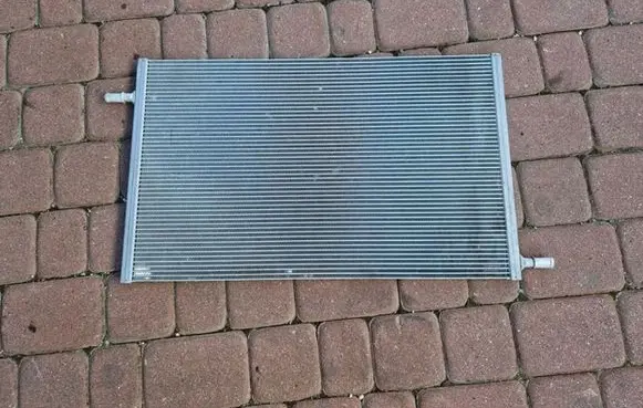 Opel Insignia B Front bumper upper radiator grill GL418001