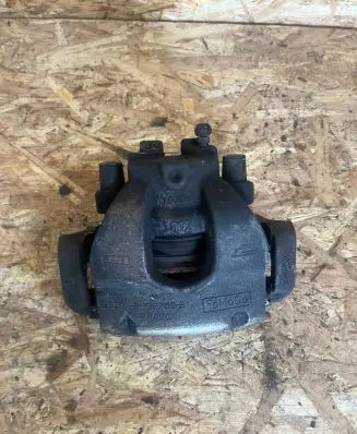 Ford Focus Front brake caliper A225