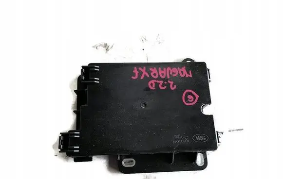 Jaguar XF X250 Fuse module CX2314A067AC