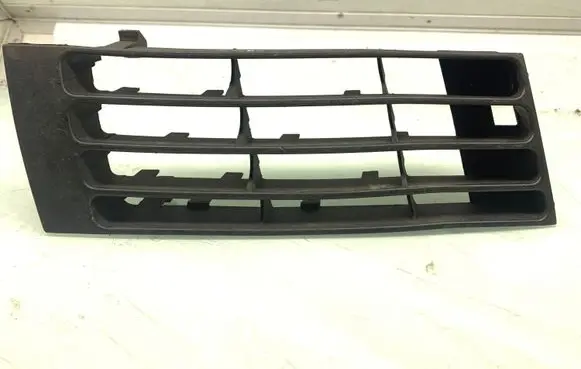 Audi A4 S4 B5 8D Front bumper lower grill 8D0807346AA