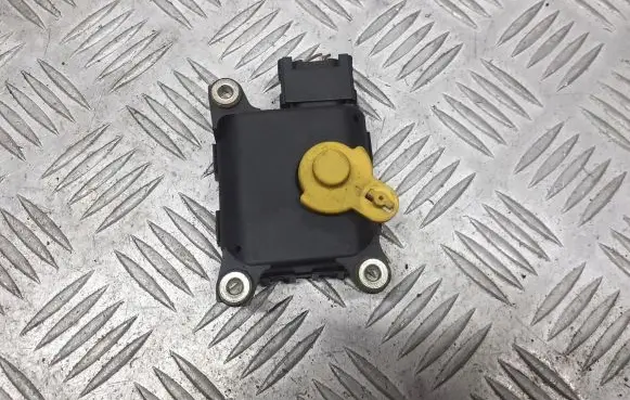 Seat Leon (1M) Central body control module 8D2820511C
