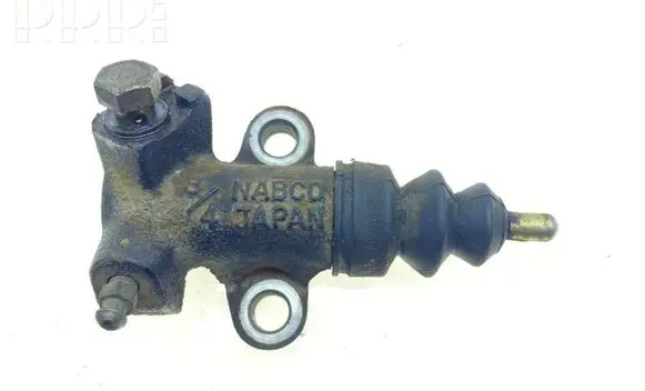 Clutch slave cylinder